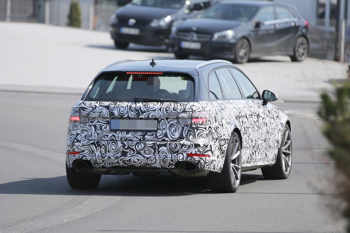 Spy Shots Audi Rs4 Avant Cars Co Za